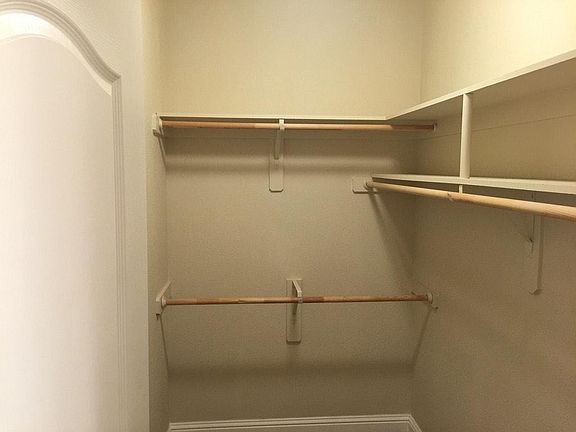 2nd image of 830 Van Ness Ave APT 105