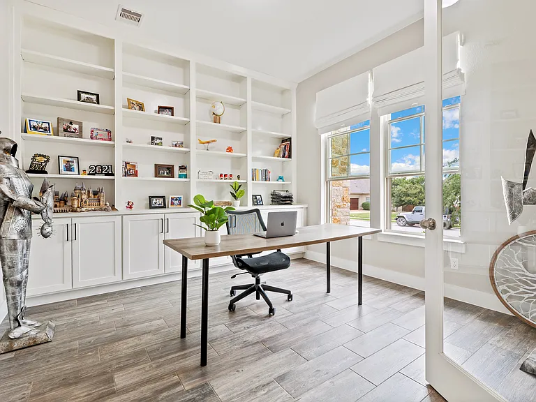 2508 Yuma Trl — Photo 10