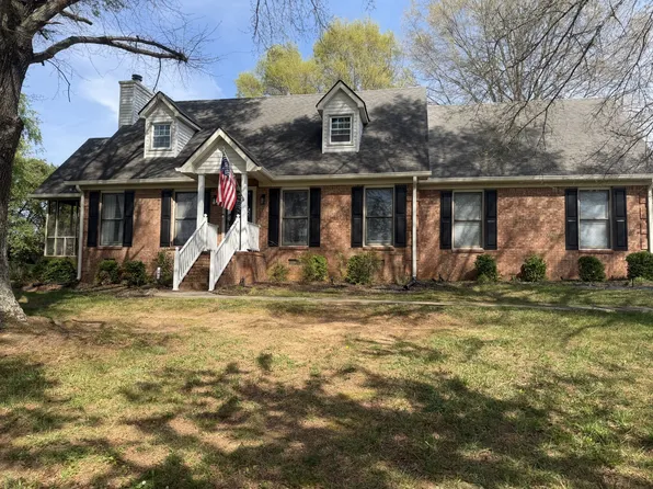 42 Hale Ct, McMinnville, TN 37110