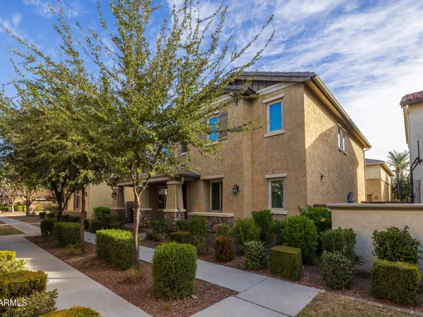924 S OSBORN Lane, Gilbert, AZ 85296