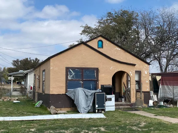 116 Taft St, Eden, TX 76837