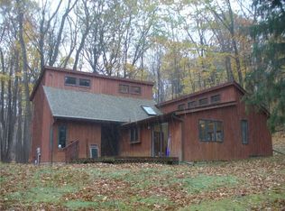 74 Harloff Rd, Honeoye Falls, NY 14472