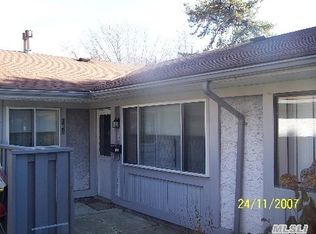 103 Feller Dr, Central Islip, NY 11722