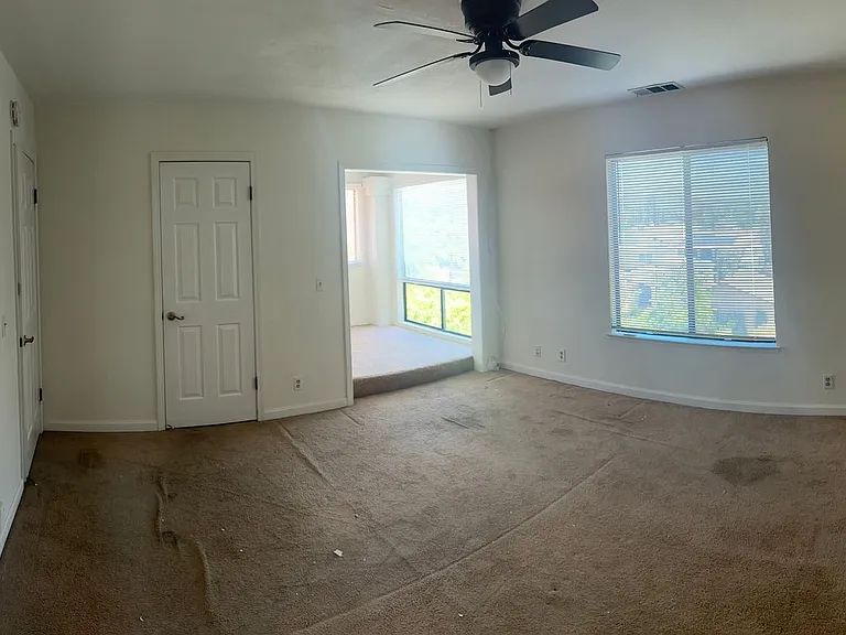 22701 Cascade Dr — Photo 15