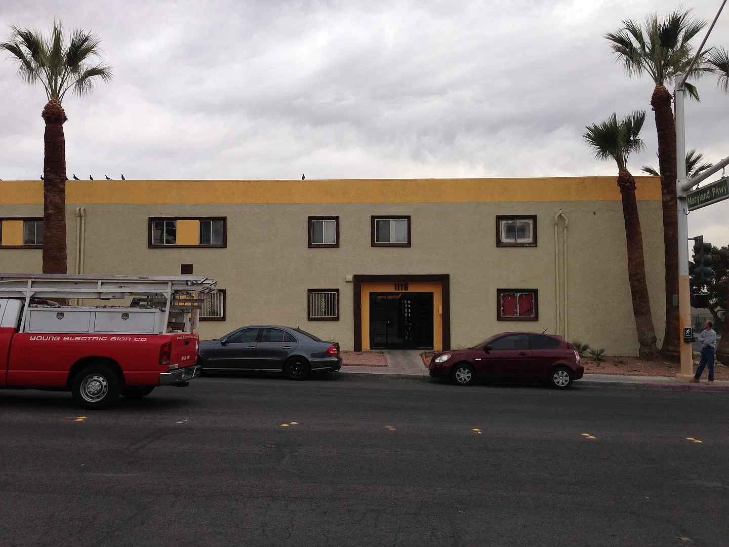 Unit 7 - 1116 East Ogden Ave — Photo 3
