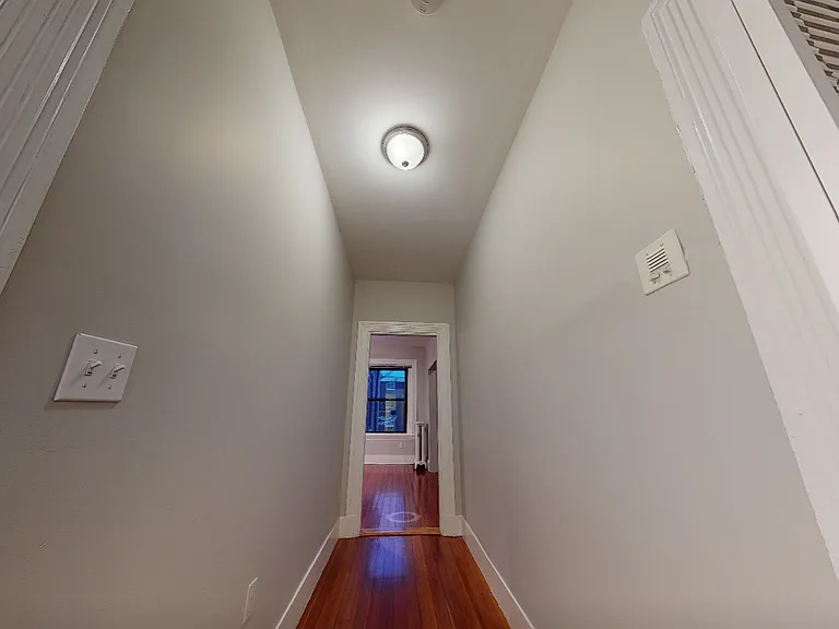 33 Longwood Ave #1 — Photo 6
