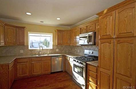 5th image of 21136 Halldale Ave