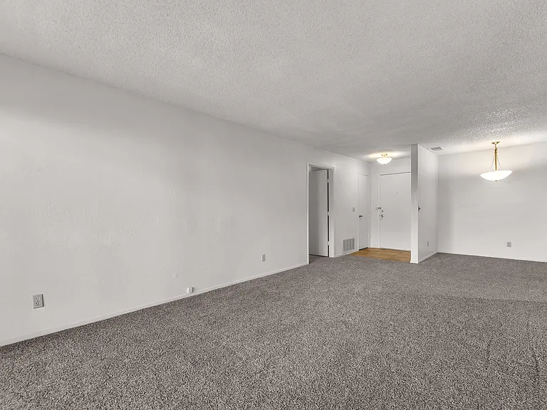 2300 Dickerson Rd #42 — Photo 4