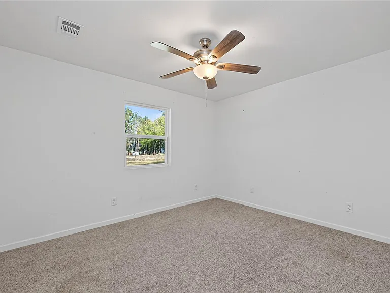170 Walter Dr — Photo 31