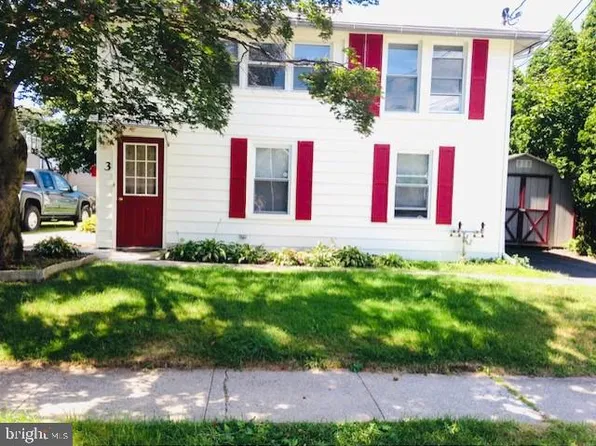 3 N High St, Enola, PA 17025