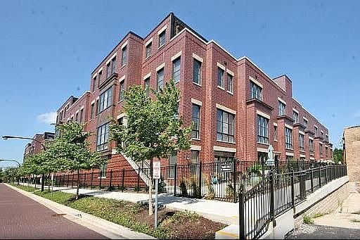 1st image of 2649 N Hermitage Ave #G80