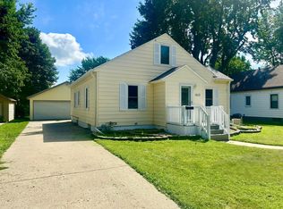 1612 East Ave, Worthington, MN 56187