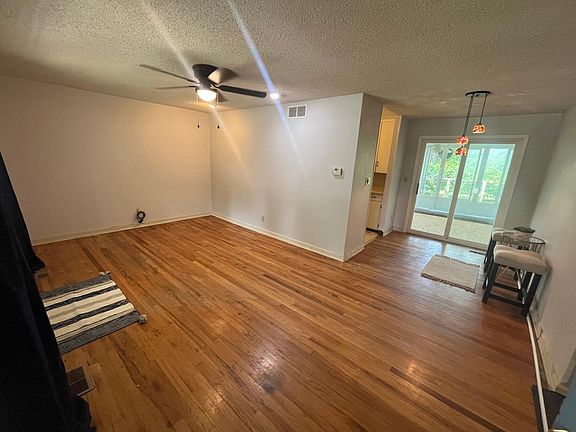 3rd image of 218 W 24th Ave