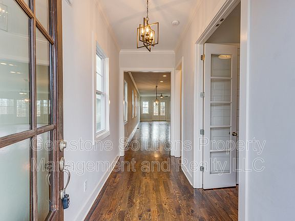 2nd image of 411A Theresa Ave