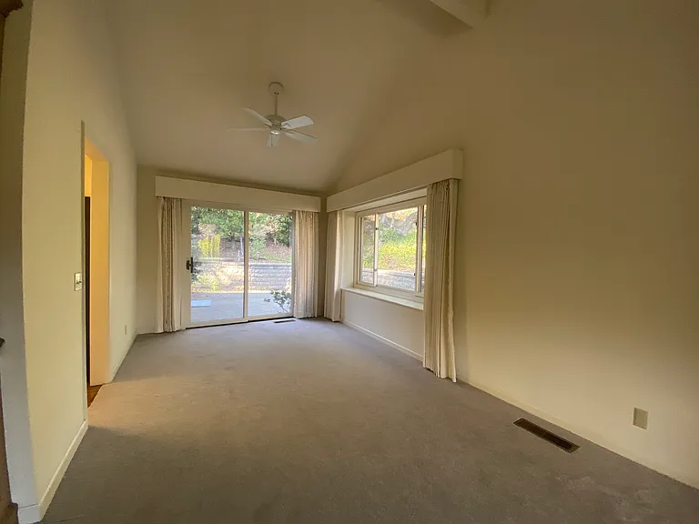 104 White Oaks Ln — Photo 8