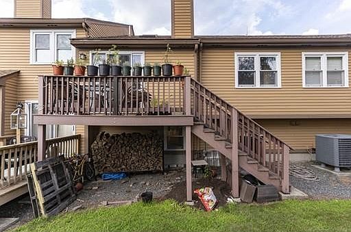 3rd image of 8 Russell Dr #7B