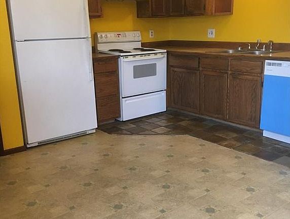 3rd image of 1018 Howard Ave