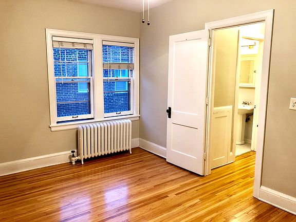 5th image of 4319 Bryant Ave S #C202