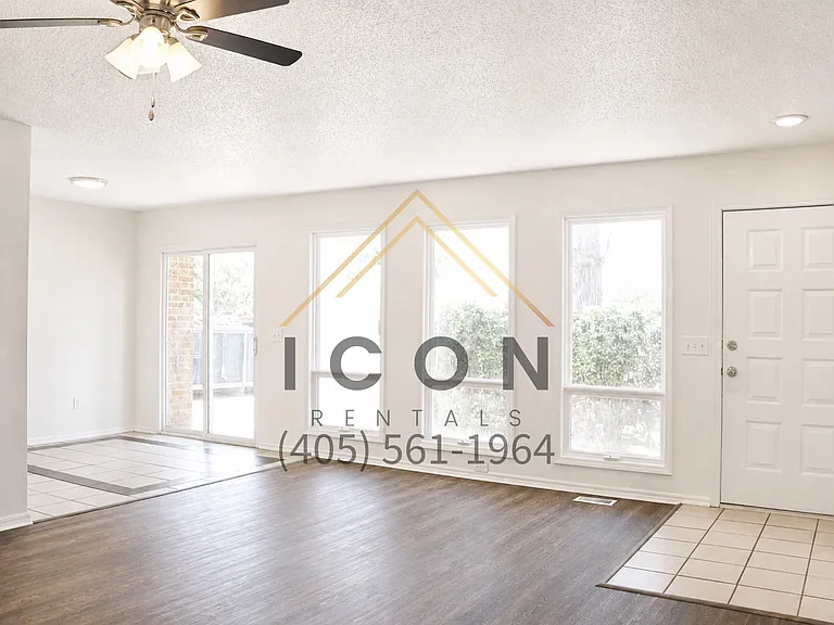 515 N Robin Way — Photo 4