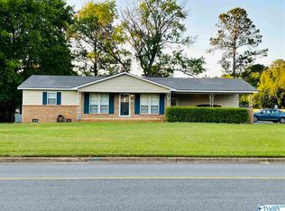 1402 8th St SW, Decatur, AL 35601