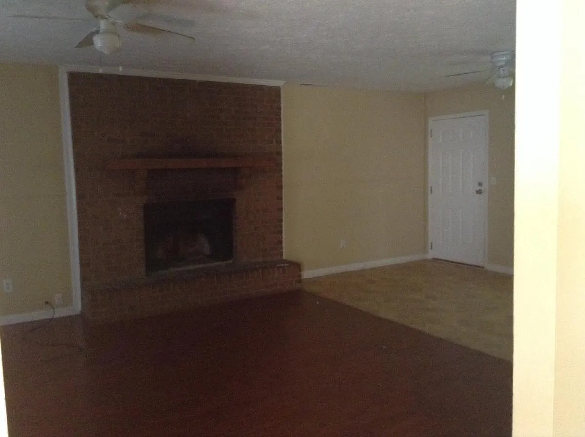 3 bed, 1750 sqft, $1,800 — Photo 1