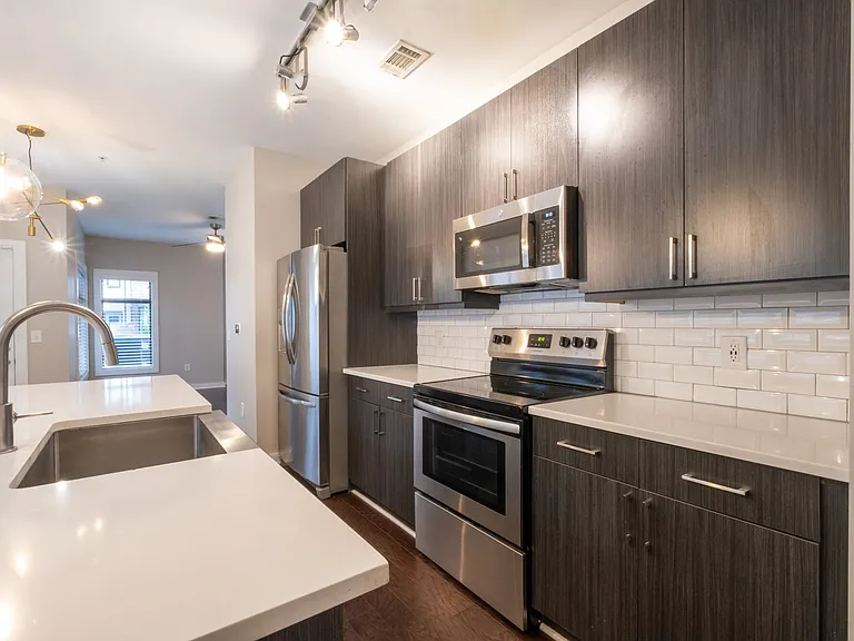 48 Moda Ln — Photo 24