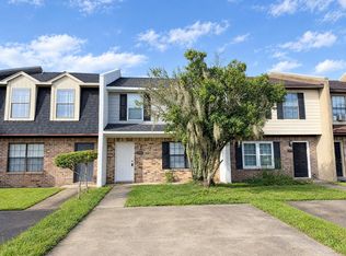 5769 Dewsbury Ln, North Charleston, SC 29418
