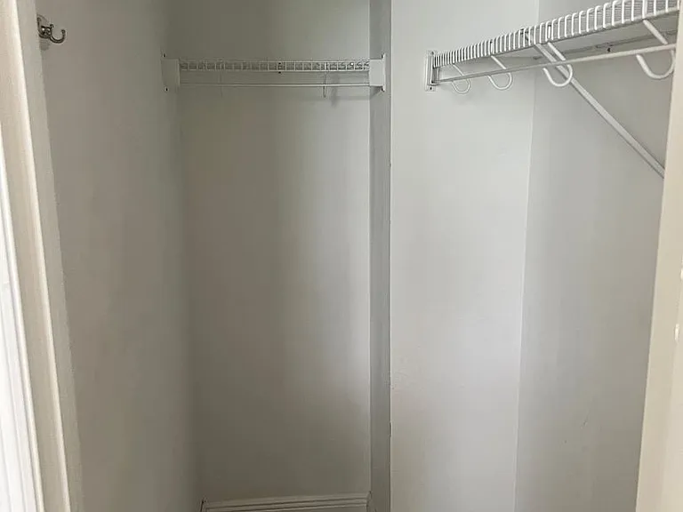 115 N Arrawana Ave #7 — Photo 19