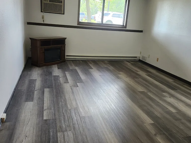 515 22nd Ave W #108 — Photo 5