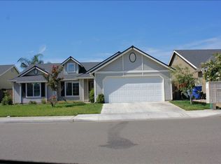 7162 W San Ramon Ave, Fresno, CA 93723