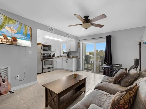 201 Coppitt Rd #102A, Key West, FL 33040