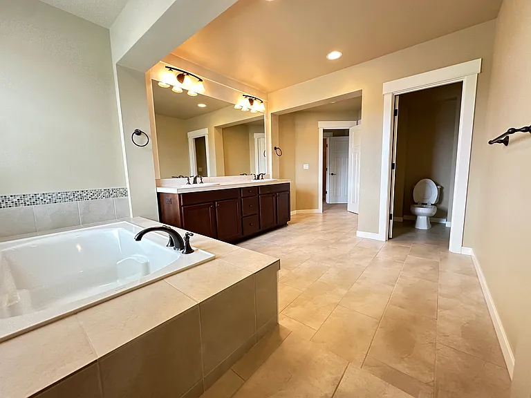 3886 201st Ct SE — Photo 21