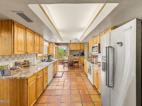 5th image of 6510 E DIXILETA Drive