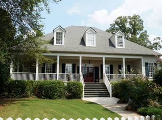 110 Reynolds Pl, Fayetteville, GA 30215