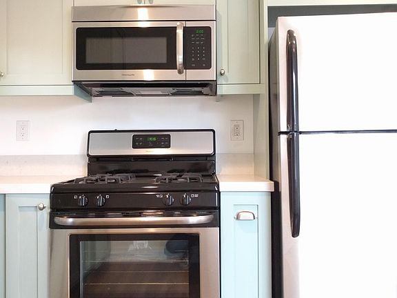 4th image of 6031 La Prada St