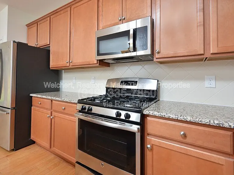 3 Moonbeam Ct — Photo 9