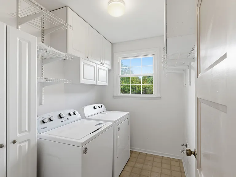 213 Rising Sun Ln — Photo 17