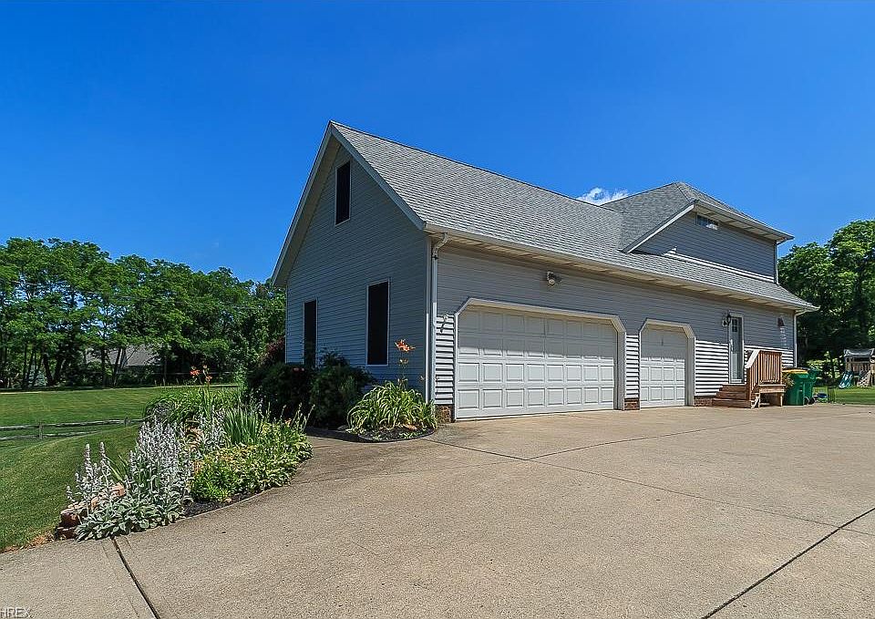 2nd image of 7541 Kellogg Rd