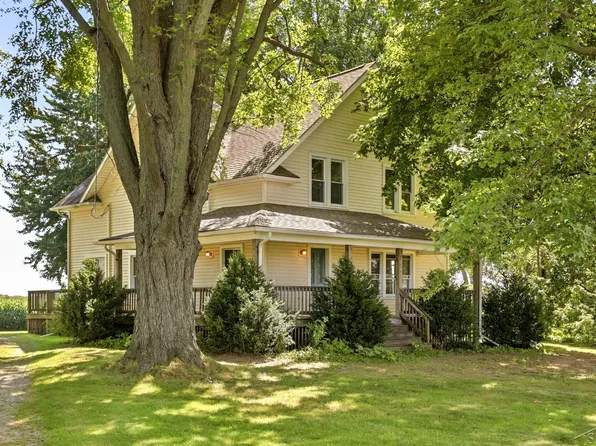 2775 Thayer Rd, Freeland, MI 48623