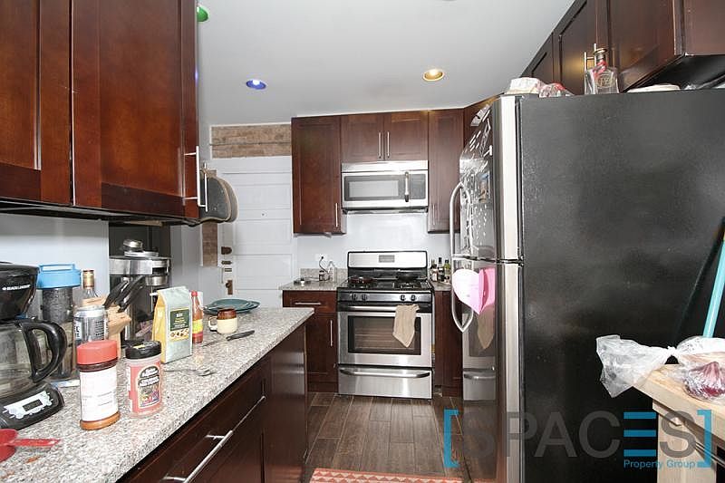 1st image of 1451 W Balmoral Ave #Garden