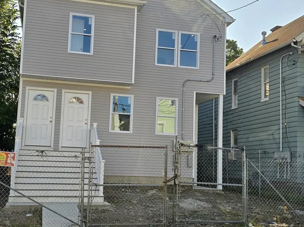 438 Park St #1, Bridgeport, CT 06608