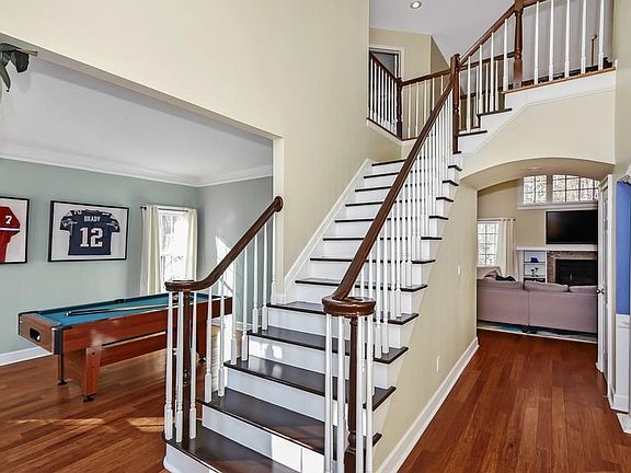 3rd image of 355 Tall Timbers Dr