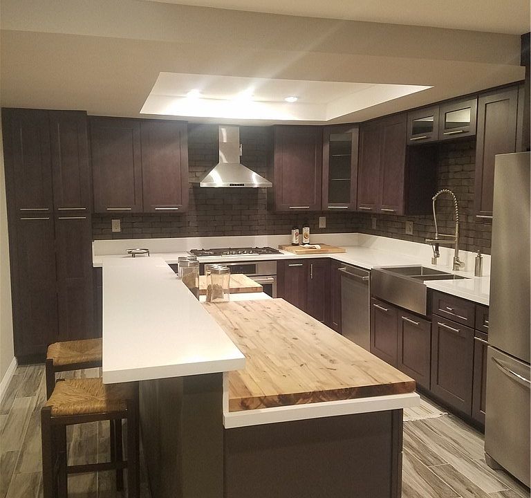 1st image of 961 Oakhorne Dr