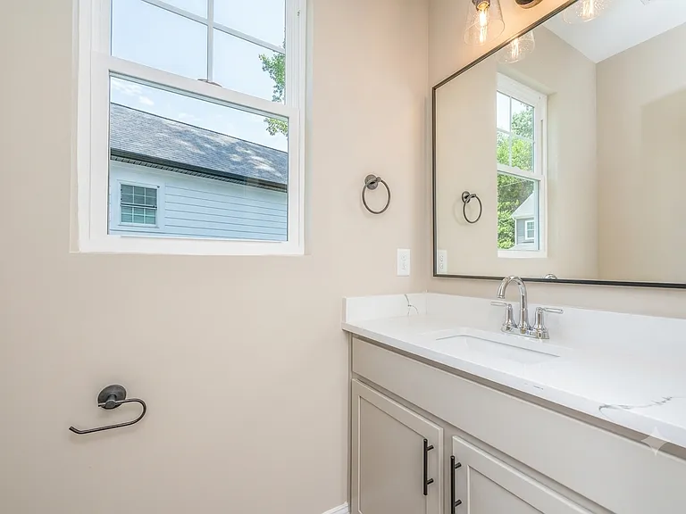 107 Elcon Dr #B — Photo 4