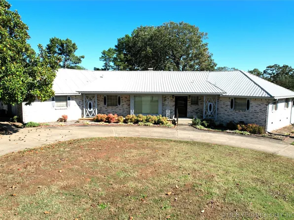 201 Clark Ave, Poteau, OK 74953