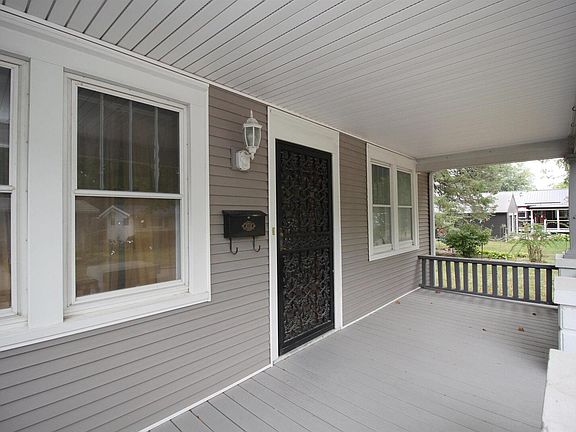 4th image of 319 26th Avenue Ct