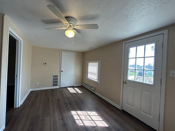 3rd image of 472 New Haven Ave