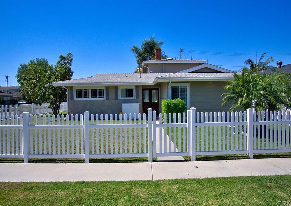 1st image of 8051 San Leon Cir