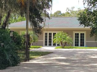 14912 Livingston Ave, Lutz, FL 33549