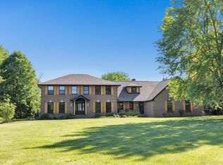 2004 Ledgeview Rd, De Pere, WI 54115